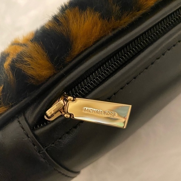 Michael Kors Mott Fur Belt Bag, Acorn Multi NWT - Picture 4 of 11